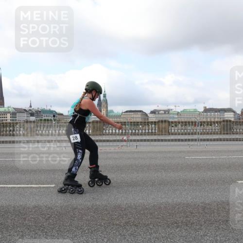 29.06.2025 - hella hamburg halbmarathon Lena Gebhardt http://msf.ph/oto/8432922 29.06.2025 09:01:01 Lombardsbrücke 28 meine-sportfotos.de