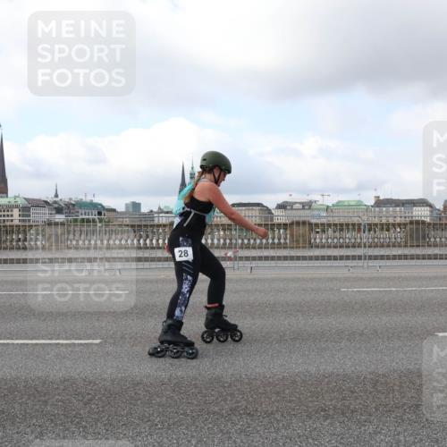 29.06.2025 - hella hamburg halbmarathon Lena Gebhardt http://msf.ph/oto/8432937 29.06.2025 09:01:01 Lombardsbrücke 28 meine-sportfotos.de