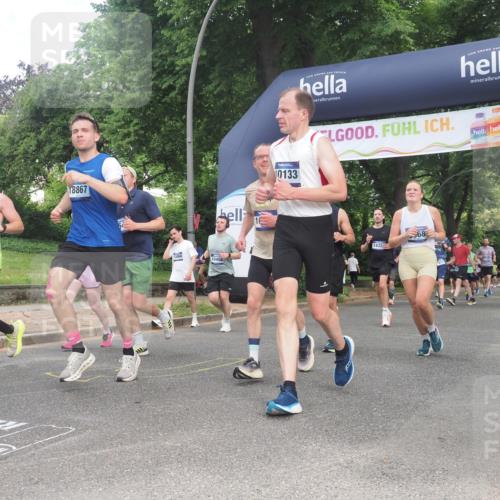 29.06.2025 - hella hamburg halbmarathon KatJ http://msf.ph/oto/8433019 29.06.2025 10:43:30 Zwischen KM18-KM19 1972, 2083, 2250, 2741, 2982, 2996, 4152, 4594, 4813, 7037, 7547 meine-sportfotos.de