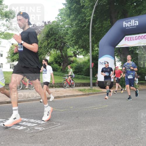 29.06.2025 - hella hamburg halbmarathon KatJ http://msf.ph/oto/8433081 29.06.2025 10:43:33 Zwischen KM18-KM19 1130, 1485, 2083, 2250, 5492, 7547 meine-sportfotos.de