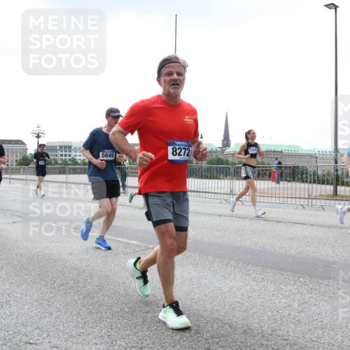 29.06.2025 - hella hamburg halbmarathon Lena Gebhardt http://msf.ph/oto/8433099 29.06.2025 10:44:30 Lombardsbrücke 261, 564, 5649, 8272, 12995, 1225, 1345, 1519, 1802, 1804, 2186, 2343, 2610, 2674, 2692, 3065, 3506, 3596, 4215, 4496, 4898, 4968, 5127, 5355, 5647, 5649, 5730, 5731, 6002, 7216, 7326, 7610, 7818, 7842, 8272, 8591, 8763, 8957, 9084, 9085, 9331, 9333, 9397, 9510, 9536, 10006, 10223, 10303, 10304, 10416, 11272, 11825, 11955, 12318, 12322, 12409, 12803, 12995, 13262, 13288, 13330, 13390, 13906, 14091, 14123, 14350, 14654, 14681, 14971, 18454, 18459 meine-sportfotos.de