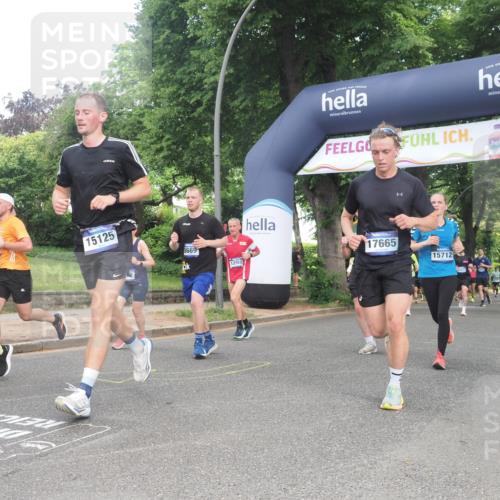 29.06.2025 - hella hamburg halbmarathon KatJ http://msf.ph/oto/8433242 29.06.2025 10:43:41 Zwischen KM18-KM19 1583, 6272, 6399, 7659, 8669 meine-sportfotos.de