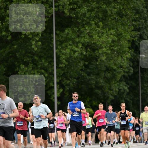 29.06.2025 - hella hamburg halbmarathon Dr. Thomas Lammeyer http://msf.ph/oto/8433337 29.06.2025 10:53:07 Kennedybrücke 1142, 1157, 1174, 1175, 1392, 1701, 1720, 2067, 3215, 3486, 4327, 5010, 5551, 5714, 7394, 7532, 8719, 9341, 9552, 9691, 10794, 11000 meine-sportfotos.de