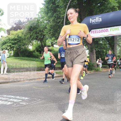 29.06.2025 - hella hamburg halbmarathon KatJ http://msf.ph/oto/8433383 29.06.2025 10:43:47 Zwischen KM18-KM19 1583, 3836, 4167, 5033, 7659, 7716, 8542, 8652 meine-sportfotos.de