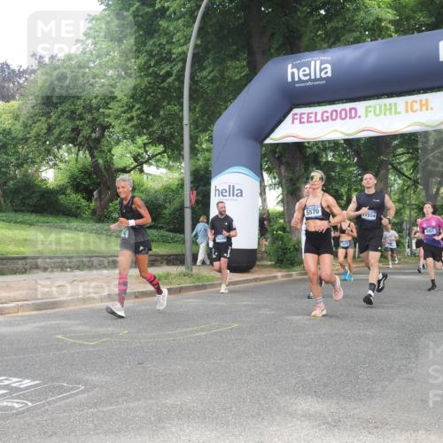 29.06.2025 - hella hamburg halbmarathon KatJ http://msf.ph/oto/8433569 29.06.2025 10:43:57 Zwischen KM18-KM19 1563, 2417, 2676, 4833, 4940, 4951, 5570, 6835 meine-sportfotos.de