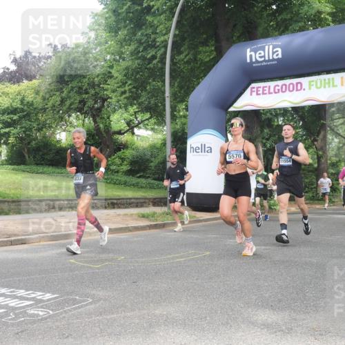 29.06.2025 - hella hamburg halbmarathon KatJ http://msf.ph/oto/8433583 29.06.2025 10:43:58 Zwischen KM18-KM19 2417, 2676, 4833, 4940, 4951, 5570, 6835 meine-sportfotos.de