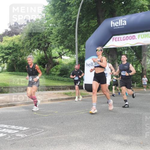 29.06.2025 - hella hamburg halbmarathon KatJ http://msf.ph/oto/8433584 29.06.2025 10:43:58 Zwischen KM18-KM19 2417, 2676, 4833, 4940, 4951, 5570, 6835 meine-sportfotos.de