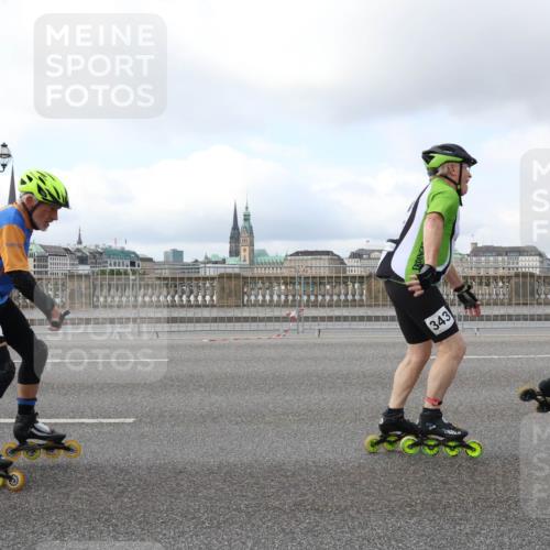 29.06.2025 - hella hamburg halbmarathon Lena Gebhardt http://msf.ph/oto/8433626 29.06.2025 09:01:07 Lombardsbrücke 447, 343 meine-sportfotos.de