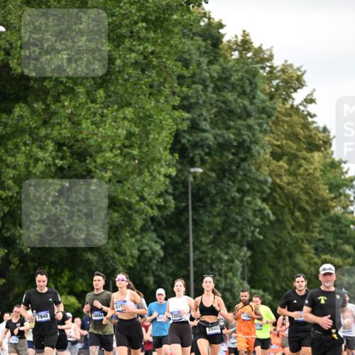 29.06.2025 - hella hamburg halbmarathon Dr. Thomas Lammeyer http://msf.ph/oto/8433664 29.06.2025 10:53:30 Kennedybrücke 1142, 1584, 1626, 2475, 2527, 2668, 3086, 3232, 3383, 3486, 3661, 4403, 5551, 5781, 6191, 6497, 7203, 7532, 7650, 7931, 7936, 7947, 7948, 8065, 8549, 8759, 8760, 9245, 9341, 10204, 10333, 10479, 11192 meine-sportfotos.de