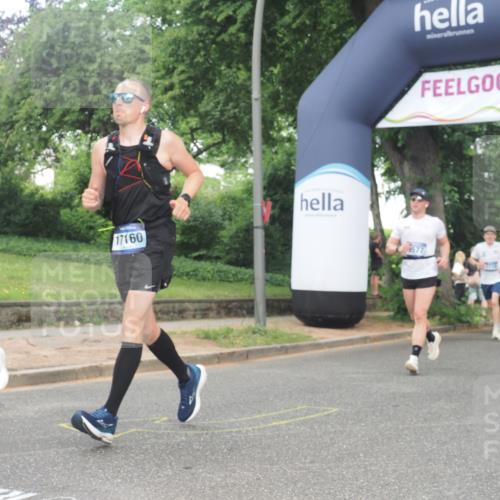 29.06.2025 - hella hamburg halbmarathon KatJ http://msf.ph/oto/8433715 29.06.2025 10:44:04 Zwischen KM18-KM19 1719, 2883, 4833, 4951, 6835 meine-sportfotos.de