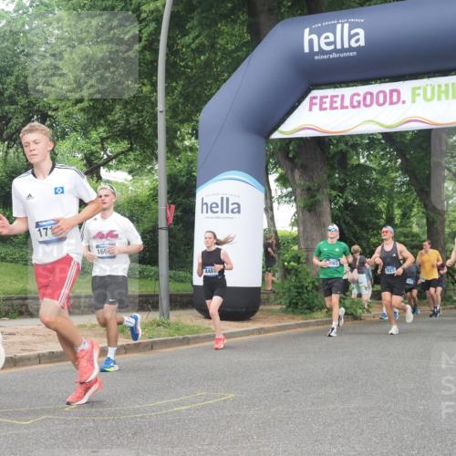 29.06.2025 - hella hamburg halbmarathon KatJ http://msf.ph/oto/8433815 29.06.2025 10:44:08 Zwischen KM18-KM19 1715, 1719, 2025, 2883, 3093, 4467 meine-sportfotos.de