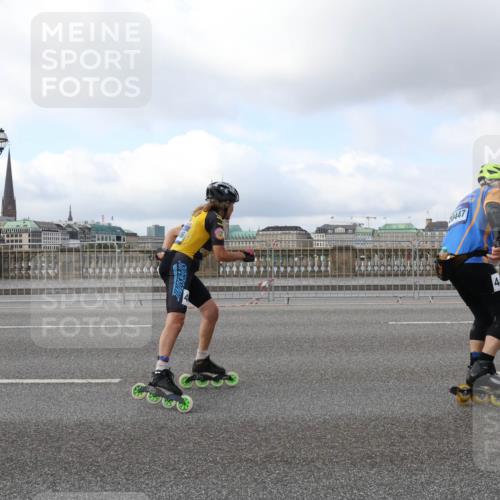 29.06.2025 - hella hamburg halbmarathon Lena Gebhardt http://msf.ph/oto/8433835 29.06.2025 09:01:08 Lombardsbrücke 20447 meine-sportfotos.de