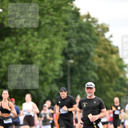 29.06.2025 - hella hamburg halbmarathon Dr. Thomas Lammeyer http://msf.ph/oto/8433847 29.06.2025 10:53:35 Kennedybrücke 1167, 1584, 1626, 2475, 2527, 2668, 3086, 3232, 3253, 3383, 3661, 4403, 4769, 5118, 5551, 5781, 6191, 6497, 7203, 7650, 7931, 7936, 7947, 7948, 8065, 8549, 8759, 8760, 9245, 9341, 10130, 10204, 10333, 10479, 10654, 11192 meine-sportfotos.de