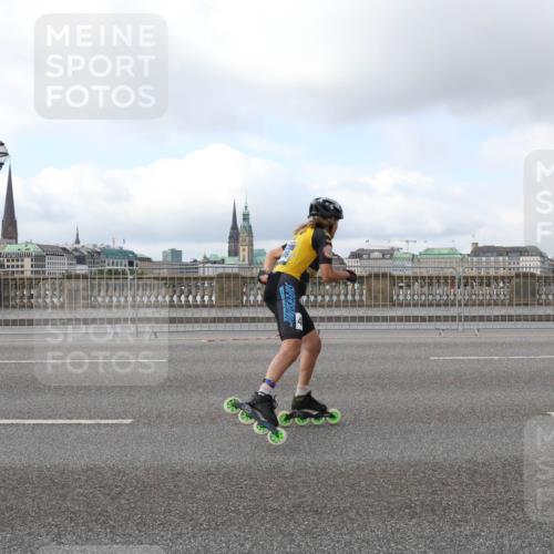 29.06.2025 - hella hamburg halbmarathon Lena Gebhardt http://msf.ph/oto/8433873 29.06.2025 09:01:08 Lombardsbrücke 20447 meine-sportfotos.de