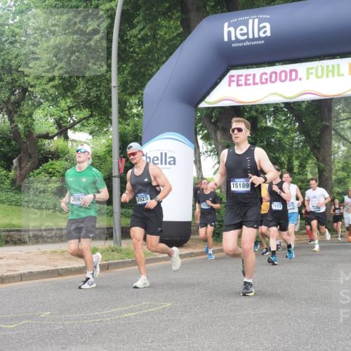 29.06.2025 - hella hamburg halbmarathon KatJ http://msf.ph/oto/8433884 29.06.2025 10:44:10 Zwischen KM18-KM19 1715, 1719, 1833, 2025, 3093, 3413, 4467 meine-sportfotos.de