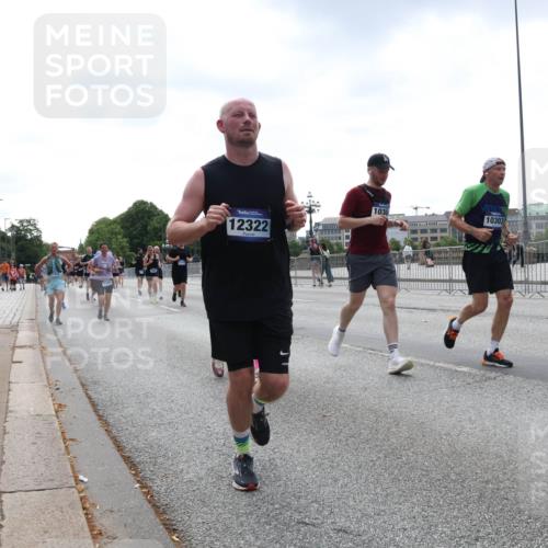 29.06.2025 - hella hamburg halbmarathon Lena Gebhardt http://msf.ph/oto/8433891 29.06.2025 10:44:36 Lombardsbrücke 12322, 1030, 10303, 1345, 1519, 1924, 2343, 2610, 2674, 3065, 3506, 4215, 4496, 4968, 5355, 5647, 5649, 5730, 5731, 6002, 6841, 6888, 7216, 7610, 7818, 7842, 8272, 8582, 8763, 9036, 9084, 9085, 9331, 9333, 9397, 9510, 9536, 10006, 10223, 10303, 10304, 10416, 10668, 11272, 11825, 11955, 12318, 12322, 12409, 12803, 12995, 13039, 13262, 13288, 13330, 13390, 13906, 14091, 14123, 14350, 14654, 14681, 14971, 18454, 18459 meine-sportfotos.de