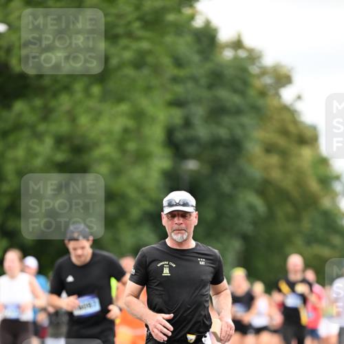 29.06.2025 - hella hamburg halbmarathon Dr. Thomas Lammeyer http://msf.ph/oto/8433900 29.06.2025 10:53:37 Kennedybrücke 1167, 1584, 1626, 2475, 2527, 2668, 3086, 3232, 3253, 3383, 3661, 4403, 4769, 5118, 5551, 5781, 6191, 6497, 7203, 7650, 7931, 7936, 7947, 7948, 8065, 8549, 8759, 8760, 9245, 9341, 10130, 10204, 10333, 10479, 10654, 11192 meine-sportfotos.de