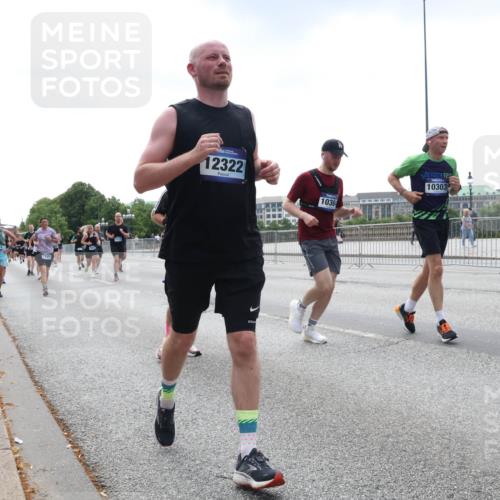 29.06.2025 - hella hamburg halbmarathon Lena Gebhardt http://msf.ph/oto/8433929 29.06.2025 10:44:36 Lombardsbrücke 12322, 1030, 10303, 1345, 1519, 1924, 2343, 2610, 2674, 3065, 3506, 4215, 4496, 4968, 5355, 5647, 5649, 5730, 5731, 6002, 6841, 6888, 7216, 7610, 7818, 7842, 8272, 8582, 8763, 9036, 9084, 9085, 9331, 9333, 9397, 9510, 9536, 10006, 10223, 10303, 10304, 10416, 10668, 11272, 11825, 11955, 12318, 12322, 12409, 12803, 12995, 13039, 13262, 13288, 13330, 13390, 13906, 14091, 14123, 14350, 14654, 14681, 14971, 18454, 18459 meine-sportfotos.de