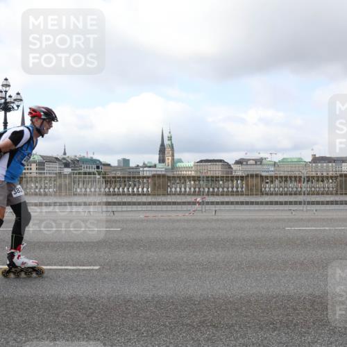 29.06.2025 - hella hamburg halbmarathon Lena Gebhardt http://msf.ph/oto/8433956 29.06.2025 09:01:13 Lombardsbrücke 382 meine-sportfotos.de
