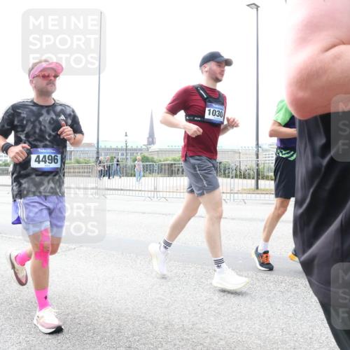 29.06.2025 - hella hamburg halbmarathon Lena Gebhardt http://msf.ph/oto/8434001 29.06.2025 10:44:37 Lombardsbrücke 1623, 4496, 1030, 1273, 1345, 1519, 1924, 2343, 2610, 2674, 3065, 3506, 4215, 4496, 4968, 5355, 5647, 5649, 5730, 5731, 6002, 6841, 6888, 7216, 7818, 7842, 8272, 8582, 8763, 9036, 9084, 9085, 9331, 9333, 9397, 9510, 9536, 10006, 10223, 10303, 10304, 10416, 10668, 11272, 11825, 11955, 12318, 12322, 12409, 12803, 12995, 13039, 13262, 13288, 13330, 13390, 13906, 14091, 14123, 14350, 14654, 14681, 14971, 18454, 18459 meine-sportfotos.de