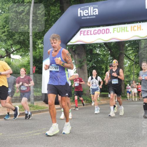 29.06.2025 - hella hamburg halbmarathon KatJ http://msf.ph/oto/8434003 29.06.2025 10:44:13 Zwischen KM18-KM19 1715, 1833, 2025, 2488, 3093, 3413, 3859, 4426, 4467, 5457, 5458 meine-sportfotos.de