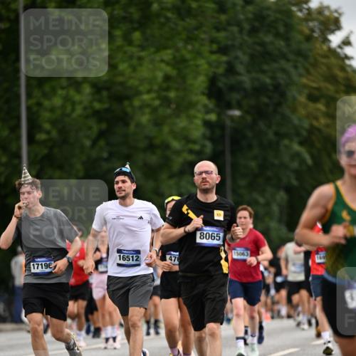 29.06.2025 - hella hamburg halbmarathon Dr. Thomas Lammeyer http://msf.ph/oto/8434016 29.06.2025 10:53:42 Kennedybrücke 1167, 1584, 2437, 2438, 2527, 2668, 2716, 3086, 3232, 3253, 3661, 4403, 4769, 5118, 5479, 5480, 5781, 6191, 6497, 7203, 7650, 7931, 7936, 7947, 7948, 8065, 8549, 8759, 8760, 9245, 10130, 10204, 10333, 10479, 10654, 11192 meine-sportfotos.de