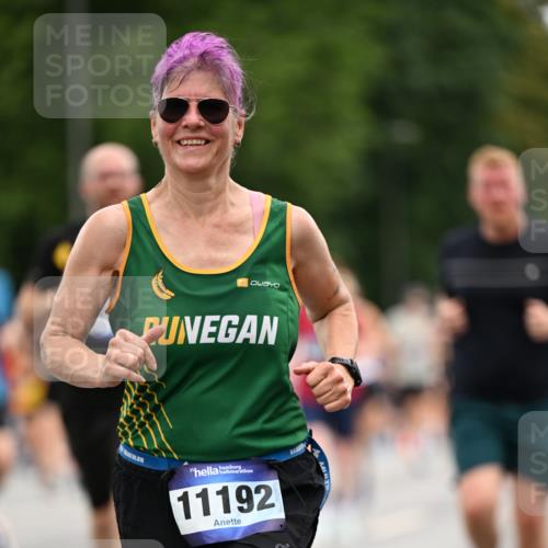 29.06.2025 - hella hamburg halbmarathon Dr. Thomas Lammeyer http://msf.ph/oto/8434040 29.06.2025 10:53:44 Kennedybrücke 1167, 1584, 2437, 2438, 2527, 2668, 2716, 3086, 3232, 3253, 3661, 4403, 4769, 5118, 5479, 5480, 5781, 6191, 6497, 7203, 7650, 7679, 7931, 7936, 7947, 7948, 8065, 8549, 8759, 8760, 9245, 10130, 10333, 10479, 10654, 10782, 11192 meine-sportfotos.de
