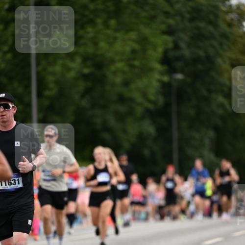 29.06.2025 - hella hamburg halbmarathon Dr. Thomas Lammeyer http://msf.ph/oto/8434174 29.06.2025 10:53:51 Kennedybrücke 1167, 1584, 1805, 2437, 2438, 2668, 2716, 2997, 3253, 4769, 5118, 5479, 5480, 5781, 6191, 7203, 7650, 7679, 7947, 7948, 8065, 9162, 10130, 10333, 10654, 10782, 11192 meine-sportfotos.de