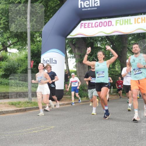 29.06.2025 - hella hamburg halbmarathon KatJ http://msf.ph/oto/8434184 29.06.2025 10:44:18 Zwischen KM18-KM19 1200, 2488, 3413, 3859, 4426, 5015, 5134, 5457, 5458, 5728 meine-sportfotos.de
