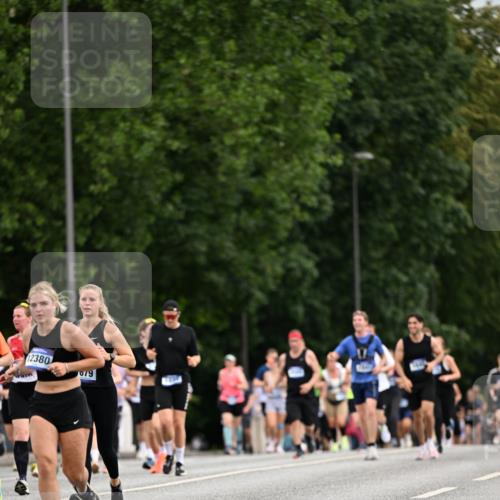 29.06.2025 - hella hamburg halbmarathon Dr. Thomas Lammeyer http://msf.ph/oto/8434234 29.06.2025 10:53:54 Kennedybrücke 1167, 1584, 1805, 2437, 2438, 2541, 2668, 2716, 2997, 3253, 4769, 5106, 5118, 5479, 5480, 7203, 7650, 7679, 7947, 7948, 8065, 9015, 9162, 10038, 10130, 10654, 10782, 11192 meine-sportfotos.de