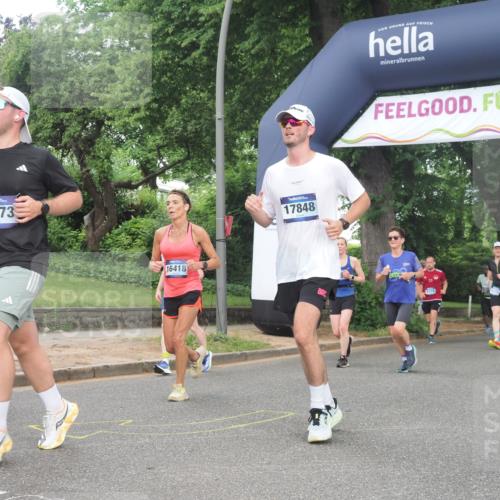 29.06.2025 - hella hamburg halbmarathon KatJ http://msf.ph/oto/8434258 29.06.2025 10:44:20 Zwischen KM18-KM19 1200, 3859, 4426, 5015, 5134, 5457, 5458, 5728, 7159 meine-sportfotos.de