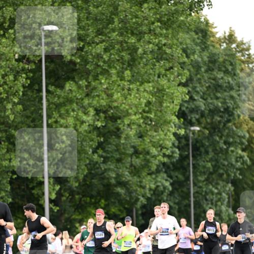 29.06.2025 - hella hamburg halbmarathon Dr. Thomas Lammeyer http://msf.ph/oto/8434297 29.06.2025 10:53:58 Kennedybrücke 1167, 1584, 1805, 2437, 2438, 2541, 2716, 2997, 3253, 4589, 4769, 5106, 5118, 5479, 5480, 7203, 7650, 7679, 7948, 8065, 9015, 9162, 10038, 10130, 10654, 10782, 11030 meine-sportfotos.de