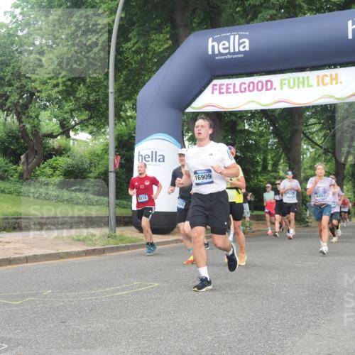 29.06.2025 - hella hamburg halbmarathon KatJ http://msf.ph/oto/8434379 29.06.2025 10:44:22 Zwischen KM18-KM19 1200, 3575, 4632, 5015, 5134, 5391, 5728, 6892, 7159 meine-sportfotos.de