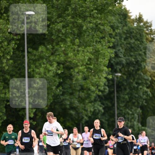 29.06.2025 - hella hamburg halbmarathon Dr. Thomas Lammeyer http://msf.ph/oto/8434395 29.06.2025 10:54:02 Kennedybrücke 1167, 1805, 2437, 2438, 2541, 2716, 2997, 3253, 4589, 5106, 5118, 5479, 5480, 5997, 6694, 7679, 9015, 9162, 10038, 10654, 10704, 10782, 11030 meine-sportfotos.de
