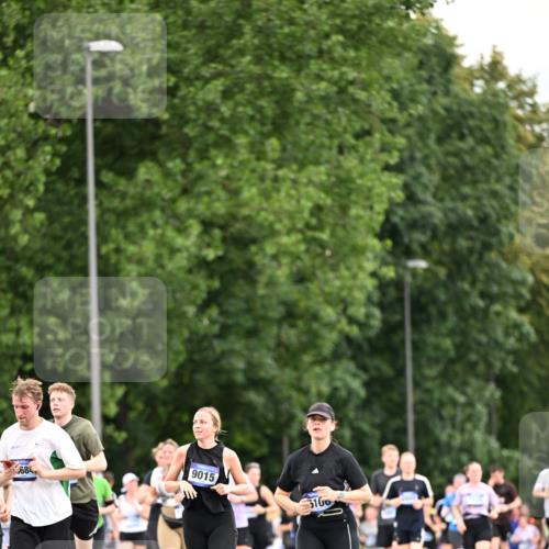 29.06.2025 - hella hamburg halbmarathon Dr. Thomas Lammeyer http://msf.ph/oto/8434445 29.06.2025 10:54:04 Kennedybrücke 1805, 2437, 2438, 2541, 2716, 2927, 2997, 3070, 3253, 4589, 5106, 5479, 5480, 5997, 6680, 6694, 7679, 9015, 9162, 9261, 10038, 10704, 10782, 11030 meine-sportfotos.de