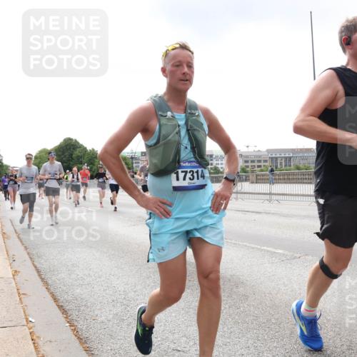 29.06.2025 - hella hamburg halbmarathon Lena Gebhardt http://msf.ph/oto/8434507 29.06.2025 10:44:44 Lombardsbrücke 1845, 17314, 140, 1024, 1273, 1345, 1519, 1629, 1924, 2007, 2343, 2610, 2674, 2779, 3506, 3570, 4215, 4275, 4496, 4968, 5355, 5647, 5649, 6002, 6841, 6888, 7216, 7842, 8272, 8582, 8907, 9036, 9084, 9085, 9331, 9333, 9397, 9510, 9536, 10006, 10223, 10303, 10304, 10416, 10562, 10566, 10668, 10707, 11272, 11825, 12318, 12322, 12394, 12409, 12803, 12995, 13039, 13261, 13262, 13288, 13330, 13390, 13906, 14091, 14123, 14350, 14654, 14681, 14971, 18454, 18459 meine-sportfotos.de
