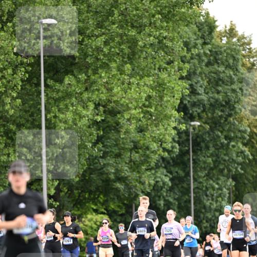 29.06.2025 - hella hamburg halbmarathon Dr. Thomas Lammeyer http://msf.ph/oto/8434576 29.06.2025 10:54:08 Kennedybrücke 1525, 1805, 2437, 2438, 2541, 2716, 2927, 2997, 3070, 4589, 5106, 5479, 5480, 5997, 6680, 6694, 6989, 7679, 8254, 9015, 9162, 9261, 10038, 10060, 10704, 10782, 11030 meine-sportfotos.de