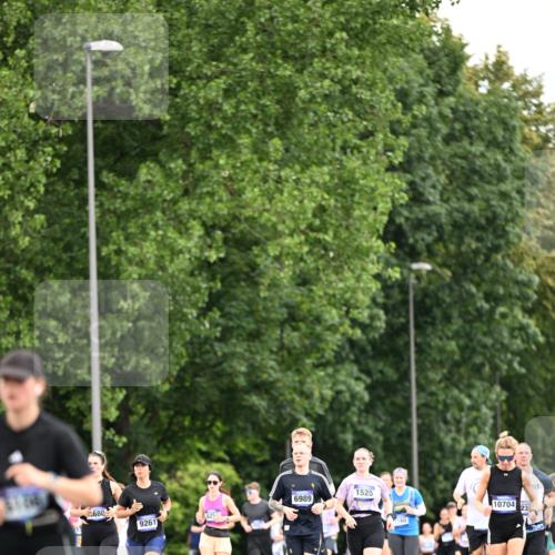 29.06.2025 - hella hamburg halbmarathon Dr. Thomas Lammeyer http://msf.ph/oto/8434585 29.06.2025 10:54:08 Kennedybrücke 1525, 1805, 2437, 2438, 2541, 2716, 2927, 2997, 3070, 4589, 5106, 5479, 5480, 5997, 6680, 6694, 6989, 7679, 8254, 9015, 9162, 9261, 10038, 10060, 10704, 10782, 11030 meine-sportfotos.de
