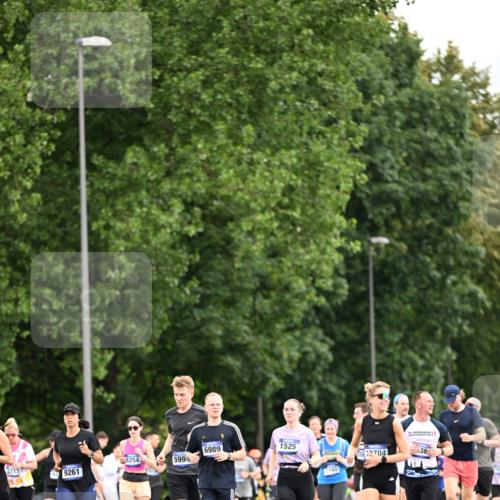 29.06.2025 - hella hamburg halbmarathon Dr. Thomas Lammeyer http://msf.ph/oto/8434638 29.06.2025 10:54:10 Kennedybrücke 1525, 1805, 2437, 2438, 2541, 2927, 2997, 3070, 4589, 5106, 5479, 5480, 5997, 6680, 6694, 6989, 7679, 8254, 9015, 9162, 9261, 10038, 10060, 10704, 10782, 11030 meine-sportfotos.de
