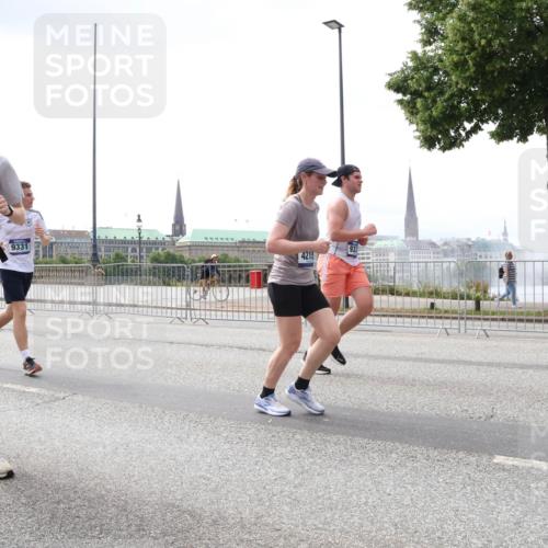 29.06.2025 - hella hamburg halbmarathon Lena Gebhardt http://msf.ph/oto/8434659 29.06.2025 10:44:47 Lombardsbrücke 59, 18454, 9331, 4215, 1024, 1273, 1345, 1629, 1924, 2007, 2343, 2610, 2674, 2779, 3506, 3570, 4215, 4275, 4496, 4968, 5355, 5647, 5649, 6002, 6841, 6888, 7216, 8272, 8582, 8907, 9036, 9084, 9085, 9331, 9333, 9397, 9536, 10006, 10303, 10304, 10416, 10562, 10566, 10668, 10707, 11272, 11825, 12198, 12318, 12322, 12394, 12409, 13039, 13261, 13262, 13288, 13330, 13390, 13906, 14091, 14123, 14350, 14654, 14681, 14971, 18454, 18459 meine-sportfotos.de