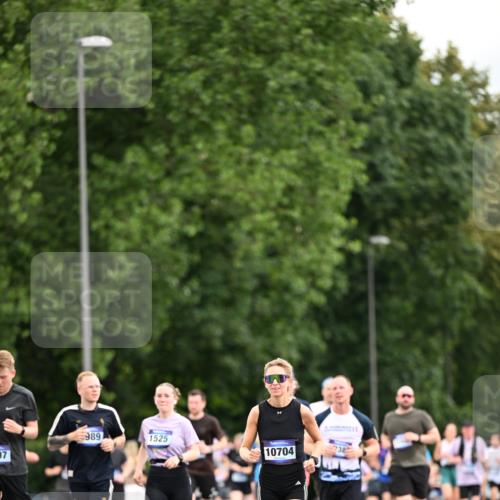 29.06.2025 - hella hamburg halbmarathon Dr. Thomas Lammeyer http://msf.ph/oto/8434759 29.06.2025 10:54:13 Kennedybrücke 1525, 1805, 2541, 2927, 2997, 3070, 4589, 5106, 5997, 6680, 6694, 6989, 7679, 7755, 8254, 9015, 9162, 9261, 10038, 10060, 10704, 10782, 11030 meine-sportfotos.de
