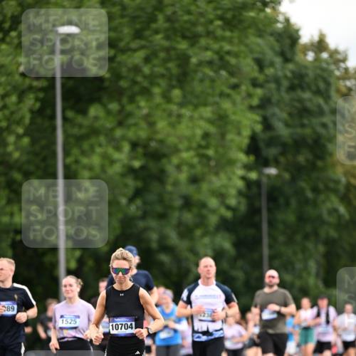29.06.2025 - hella hamburg halbmarathon Dr. Thomas Lammeyer http://msf.ph/oto/8434810 29.06.2025 10:54:14 Kennedybrücke 1525, 1805, 2160, 2541, 2927, 2997, 3070, 4589, 5106, 5997, 6680, 6694, 6989, 7755, 8254, 9015, 9162, 9261, 10038, 10060, 10704, 10782, 11030 meine-sportfotos.de