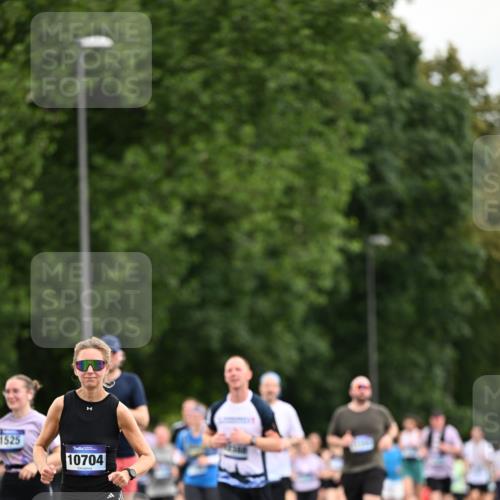 29.06.2025 - hella hamburg halbmarathon Dr. Thomas Lammeyer http://msf.ph/oto/8434852 29.06.2025 10:54:15 Kennedybrücke 1525, 1805, 2160, 2541, 2927, 2997, 3070, 4589, 5106, 5997, 6680, 6694, 6989, 7755, 8254, 9015, 9162, 9261, 10038, 10060, 10704, 11030 meine-sportfotos.de
