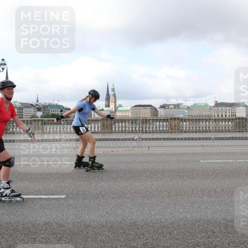 29.06.2025 - hella hamburg halbmarathon Lena Gebhardt http://msf.ph/oto/8434908 29.06.2025 09:01:31 Lombardsbrücke  meine-sportfotos.de