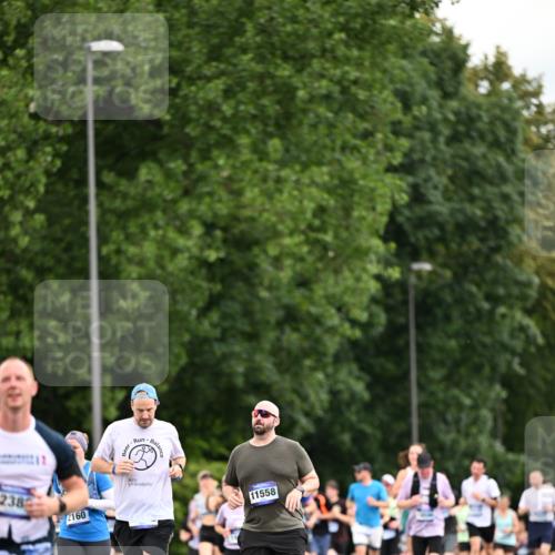 29.06.2025 - hella hamburg halbmarathon Dr. Thomas Lammeyer http://msf.ph/oto/8434963 29.06.2025 10:54:19 Kennedybrücke 1525, 1805, 2160, 2541, 2927, 3070, 3701, 3710, 4168, 4589, 5106, 5997, 6680, 6694, 6989, 7755, 8254, 9015, 9162, 9261, 9940, 10038, 10060, 10704, 11030, 11426 meine-sportfotos.de
