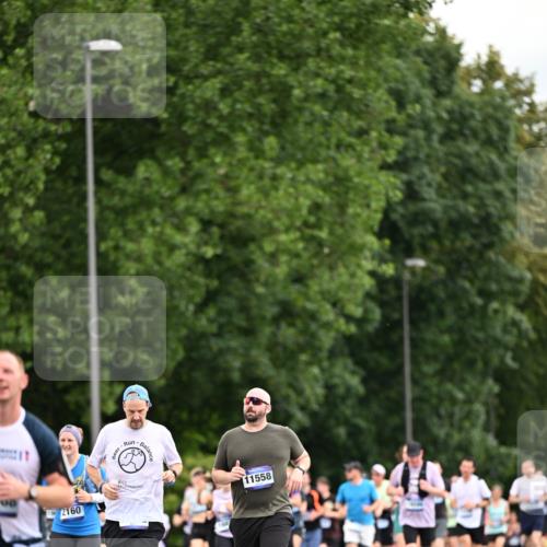 29.06.2025 - hella hamburg halbmarathon Dr. Thomas Lammeyer http://msf.ph/oto/8434965 29.06.2025 10:54:19 Kennedybrücke 1525, 1805, 2160, 2541, 2927, 3070, 3701, 3710, 4168, 4589, 5106, 5997, 6680, 6694, 6989, 7755, 8254, 9015, 9162, 9261, 9940, 10038, 10060, 10704, 11030, 11426 meine-sportfotos.de