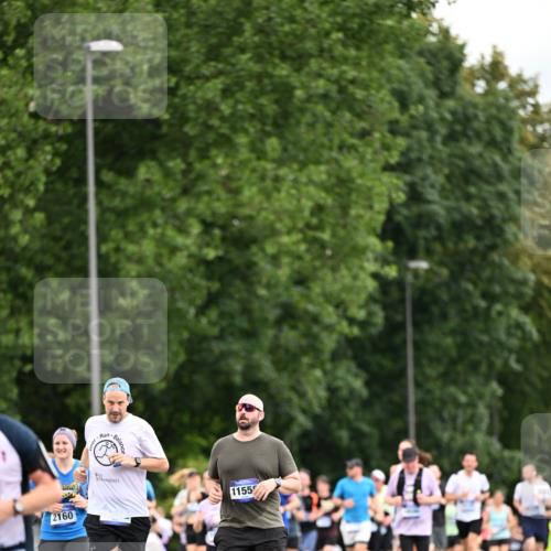 29.06.2025 - hella hamburg halbmarathon Dr. Thomas Lammeyer http://msf.ph/oto/8434975 29.06.2025 10:54:19 Kennedybrücke 1525, 1805, 2160, 2541, 2927, 3070, 3701, 3710, 4168, 4589, 5106, 5997, 6680, 6694, 6989, 7755, 8254, 9015, 9162, 9261, 9940, 10038, 10060, 10704, 11030, 11426 meine-sportfotos.de