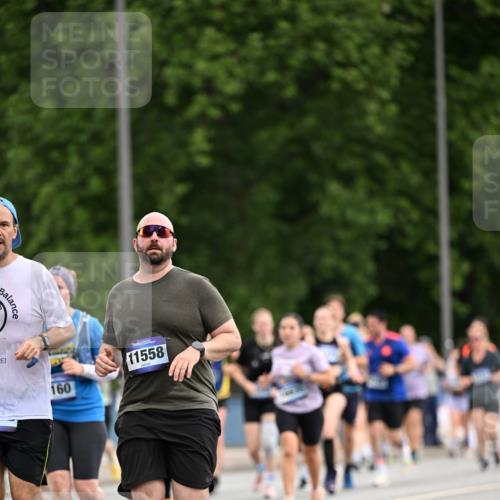 29.06.2025 - hella hamburg halbmarathon Dr. Thomas Lammeyer http://msf.ph/oto/8435053 29.06.2025 10:54:25 Kennedybrücke 1525, 2160, 2927, 3070, 3680, 3701, 3710, 4168, 4589, 5997, 6680, 6694, 6989, 7721, 7722, 7755, 8254, 9261, 9940, 10060, 10704, 11030, 11426 meine-sportfotos.de