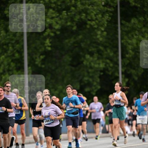 29.06.2025 - hella hamburg halbmarathon Dr. Thomas Lammeyer http://msf.ph/oto/8435082 29.06.2025 10:54:26 Kennedybrücke 1525, 2160, 2927, 3070, 3680, 3701, 3710, 4168, 4589, 5997, 6680, 6694, 6989, 7721, 7722, 7755, 8254, 8299, 9261, 9940, 10060, 10704, 11030, 11426 meine-sportfotos.de