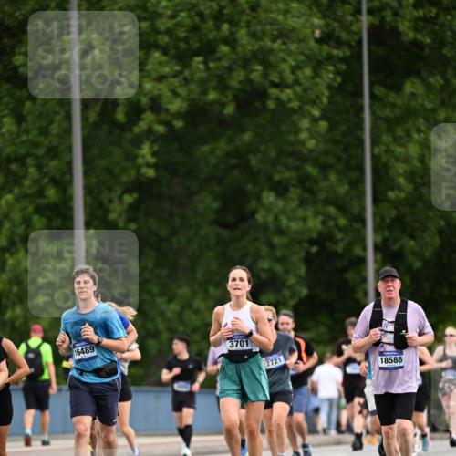 29.06.2025 - hella hamburg halbmarathon Dr. Thomas Lammeyer http://msf.ph/oto/8435145 29.06.2025 10:54:28 Kennedybrücke 1259, 1525, 2160, 2927, 3070, 3680, 3701, 3710, 4168, 5119, 5552, 5997, 6680, 6694, 6989, 7721, 7722, 7755, 8254, 8299, 9261, 9940, 10033, 10060, 10704, 11030, 11426 meine-sportfotos.de